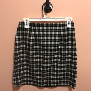 Super cute plaid skirt